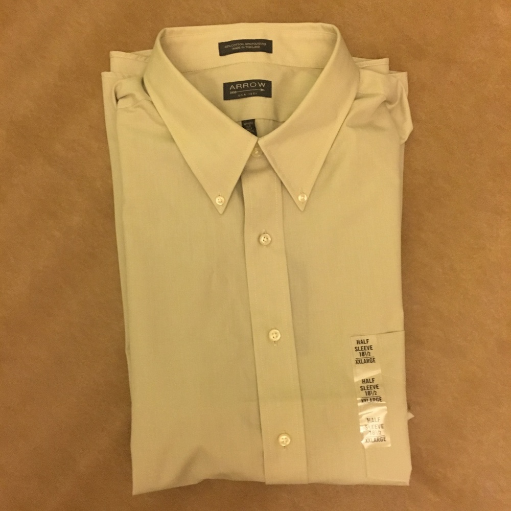 NWT Arrow Short Sleeve Button Down Shirt - XXL